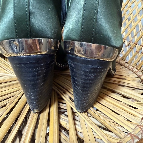 Jeffrey Campbell Optimum-ST Green Oiled Studded Booties Size 8.5 - Picture 2 of 7